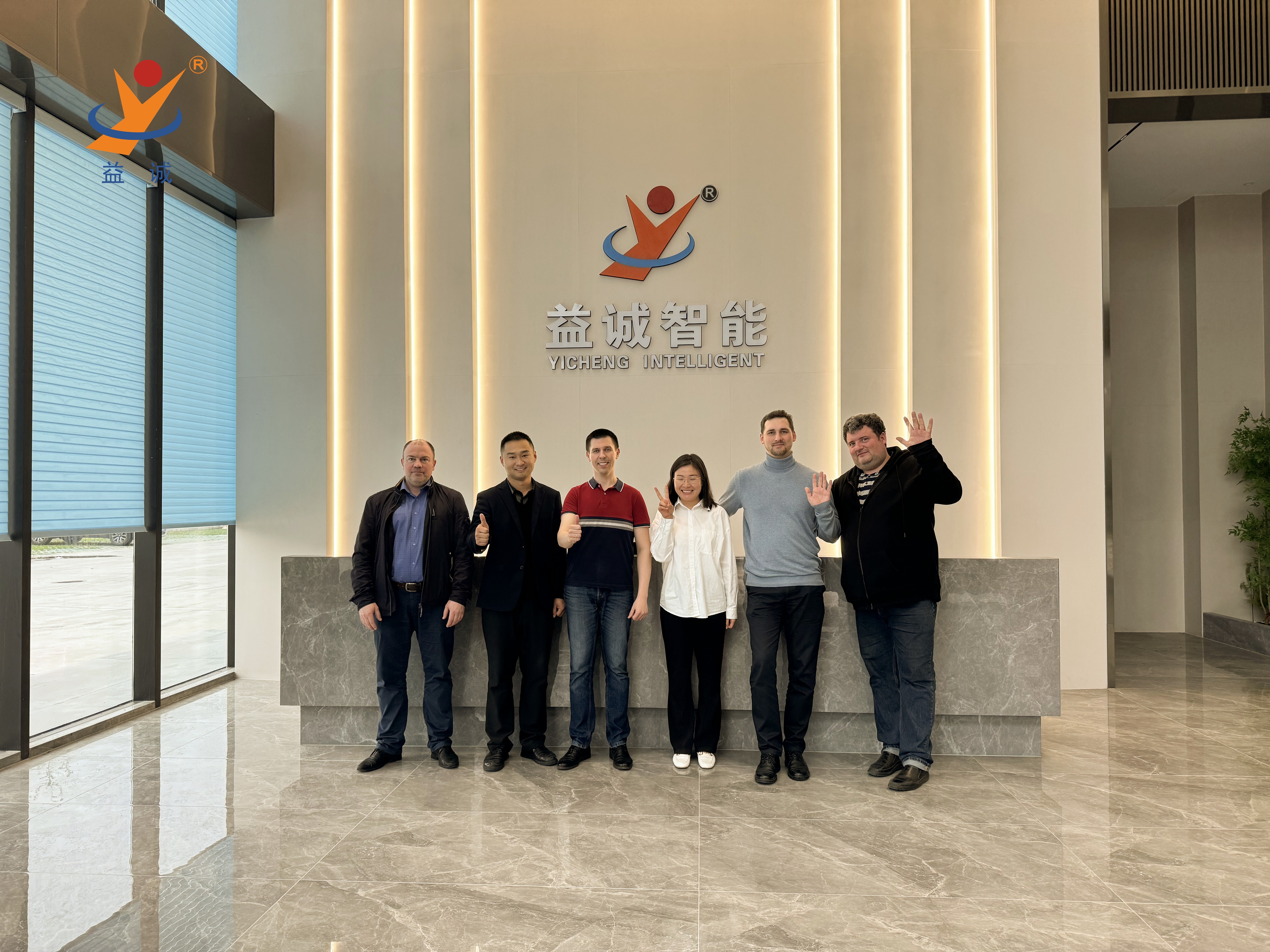 卓越品質(zhì) · 深獲認(rèn)可 | 俄羅斯客戶蒞臨浙江益誠(chéng)智能科技園現(xiàn)場(chǎng)驗(yàn)收設(shè)備！